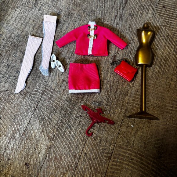 Topper Dawn doll clothes Chain er Up red 727 complete - Picture 1 of 2